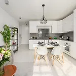 Διαμέρισμα Lumina Premium Family With Private Garden