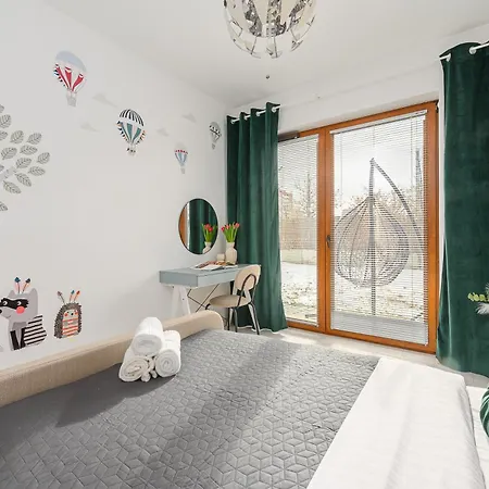 Διαμέρισμα Lumina Premium Family With Private Garden Βαρσοβία