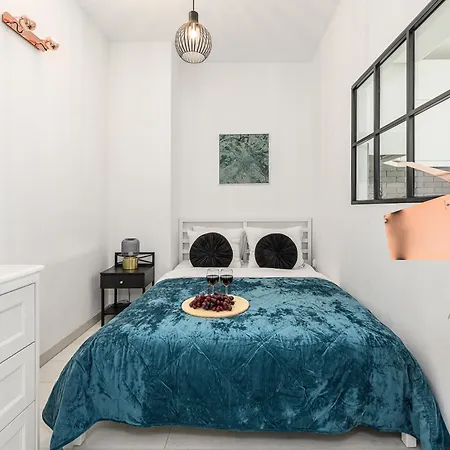 Lumina Premium Family Apartment With Terrace شقة *