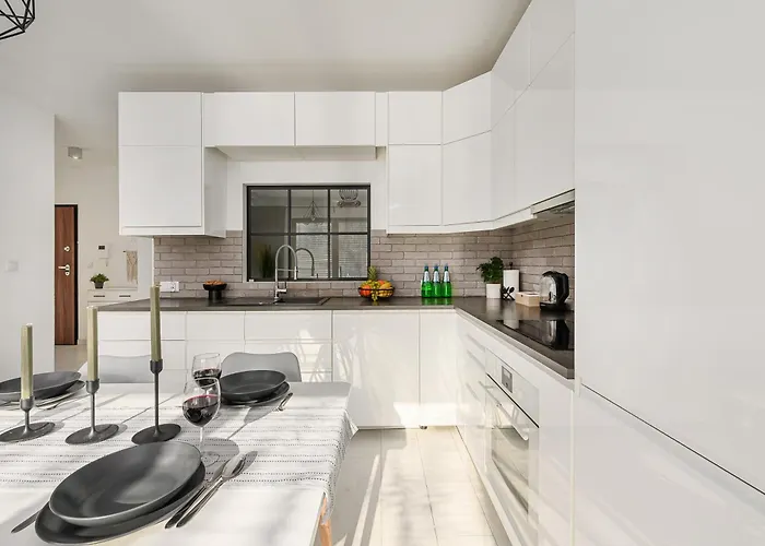 Lumina Premium Family Apartment With Terrace شقة