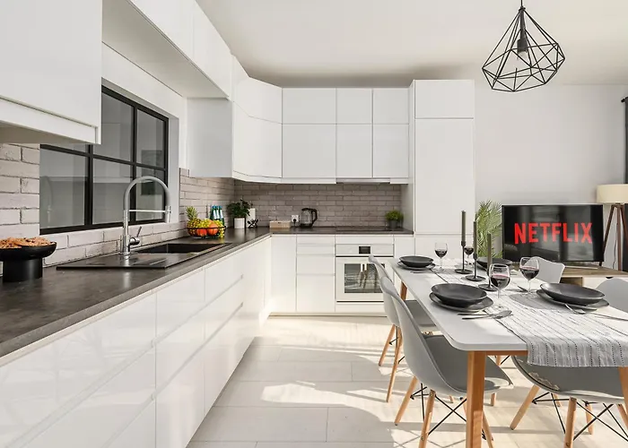 شقة Lumina Premium Family Apartment With Terrace