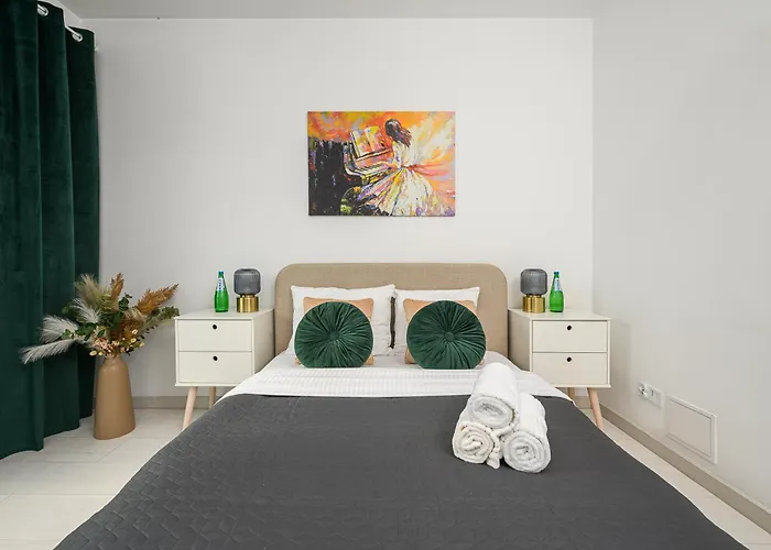 Lumina Premium Family Apartment With Terrace Apartman Varsó