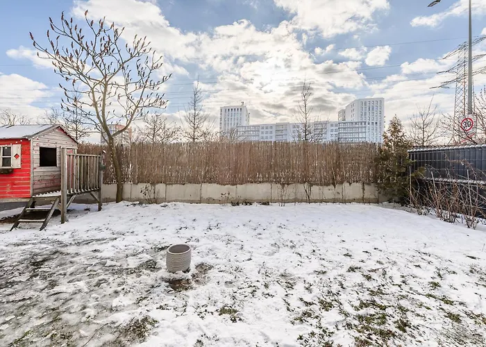 Lumina Premium Family Apartment With Terrace شقة